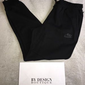 Nike tech fleece joggers